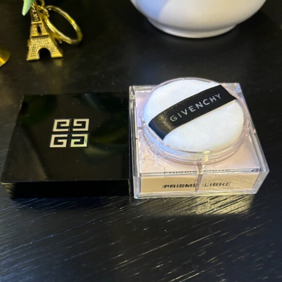 GIVENCHY PRISM LIBRE Loose Setting Powder Shade 3: Voile Rose | DISCONT… - Picture 2 of 4
